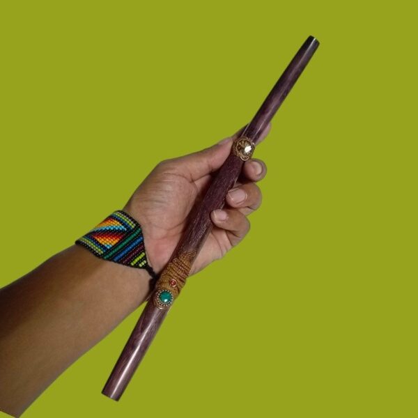 Tepy de Madera y Chonta : Armonía y Conexión Ancestral