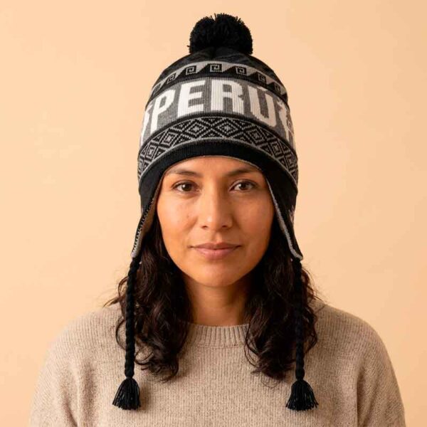 Gorro Chullo Unisex de Lana de Alpaca con Orejeras
